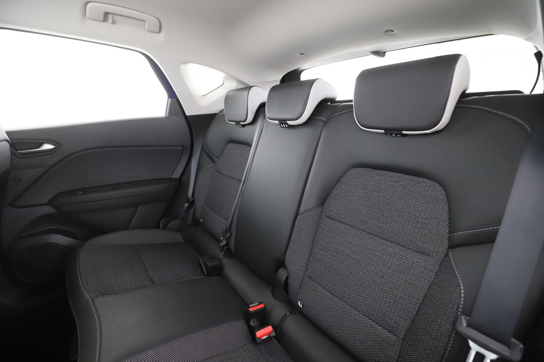 Intérieur sièges arrière depuis le côté conducteur