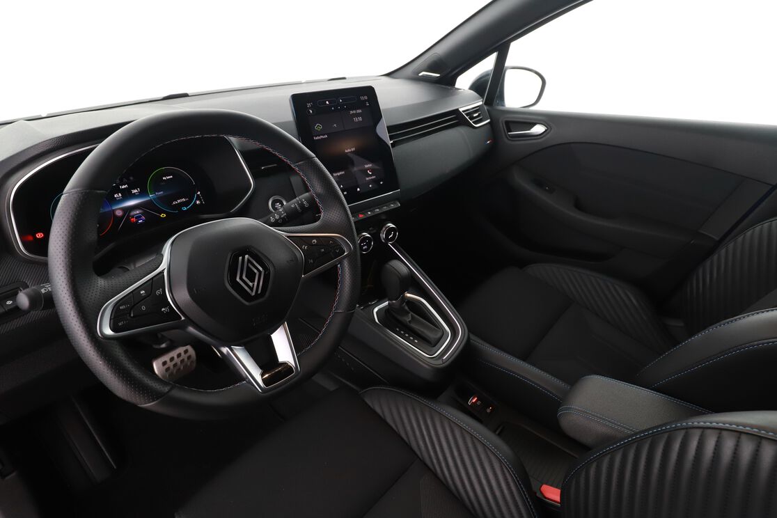 Innenraum auf der Fahrerseite 2