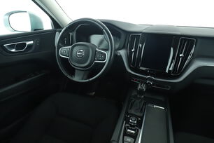 Interno lato guidatore, dal sedile posteriore