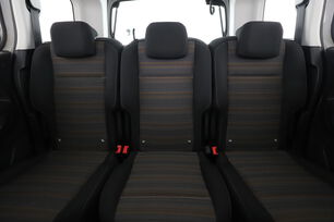 Interior asiento trasero