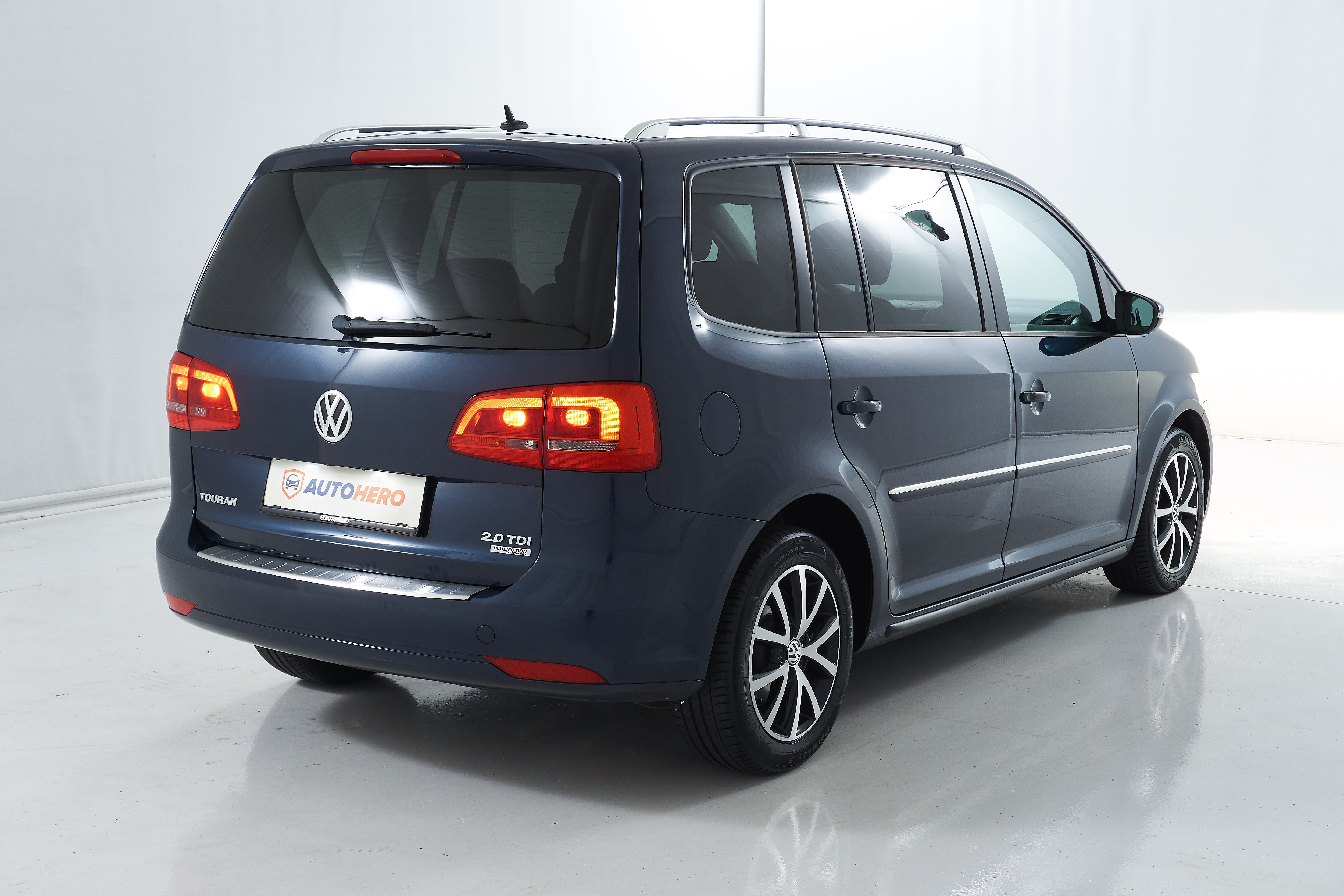 Volkswagen Touran 2.0 TDI 4Friends BlueMotion, Diesel, €