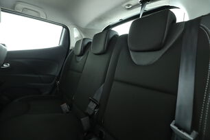 Intérieur sièges arrière depuis le côté conducteur