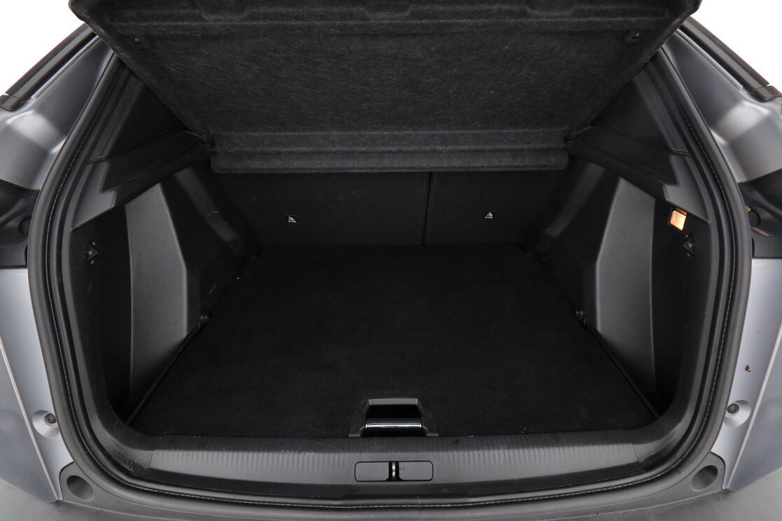 Intérieur coffre 2