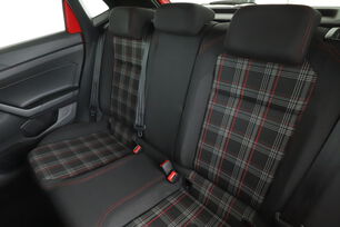 Intérieur sièges arrière depuis le côté conducteur