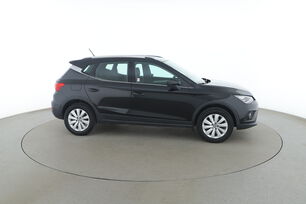 carDetails.imgAlt.exterior.10