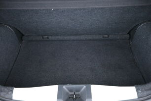 Intérieur sièges arrière depuis le côté conducteur