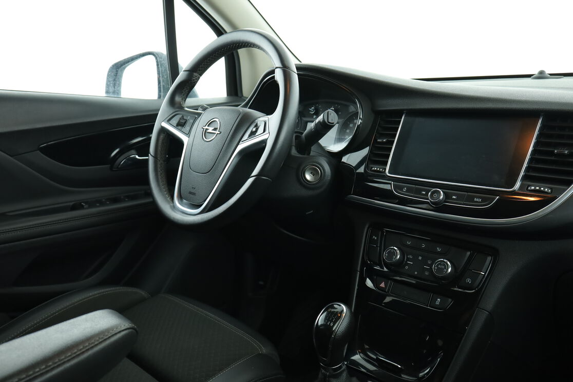 Intérieur côté conducteur depuis le siège arrière