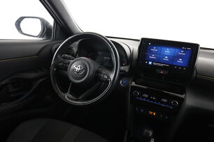 Interior lado del conductor desde el asiento trasero