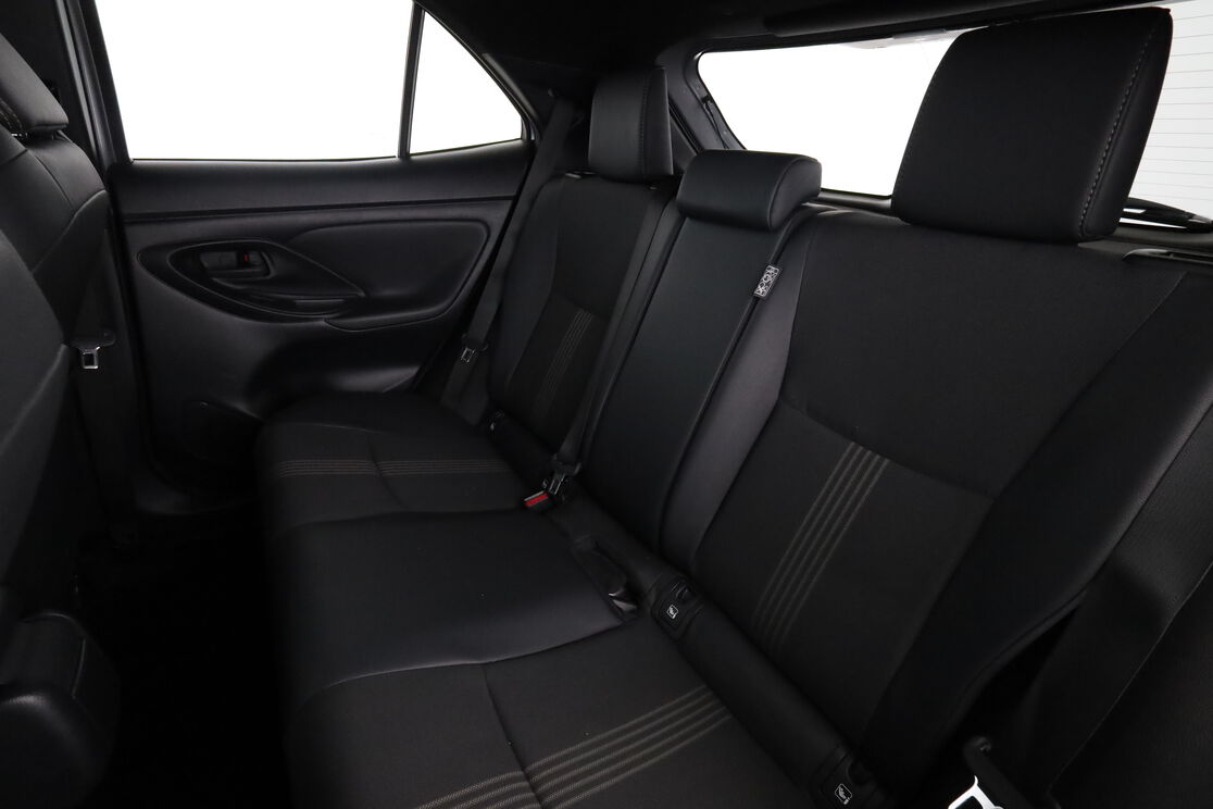 Interior asientos traseros lado del conductor