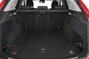 carDetails.imgAlt.interior.9