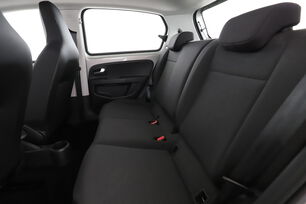 Interno sedili posteriori, dal lato guidatore