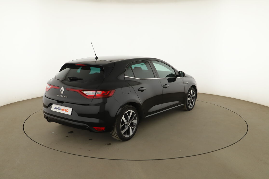 Extérieur arrière droit