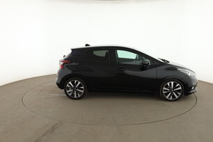 Extérieur côté droit