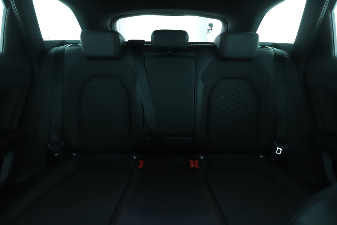 Innenraum Rücksitze Fahrerseite