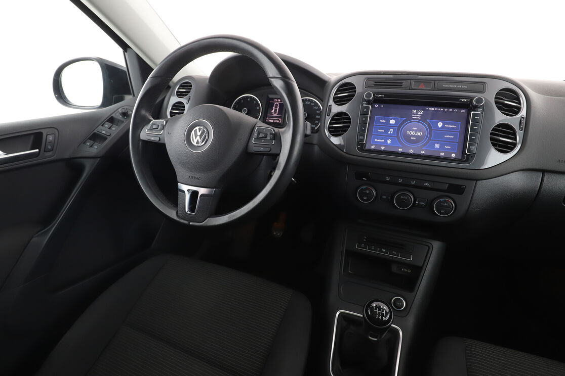 Intérieur côté conducteur depuis le siège arrière