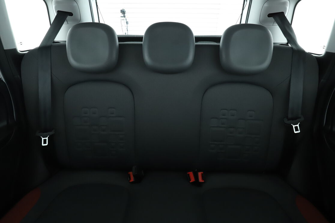 Interior asiento trasero