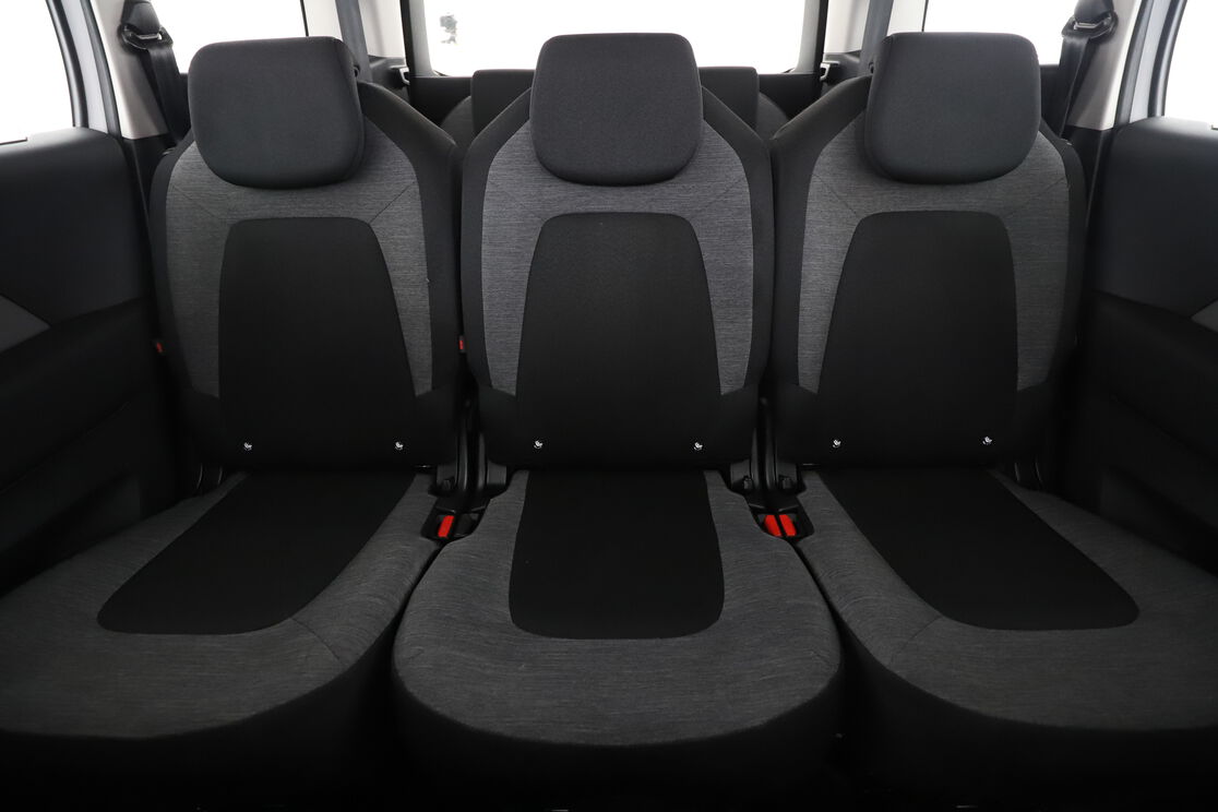 Interior asiento trasero