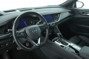 Innenraum auf der Fahrerseite 2