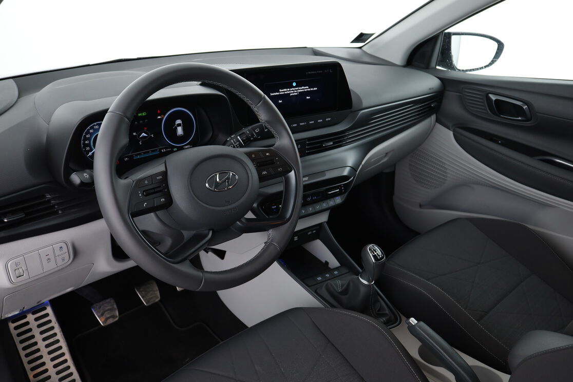 Intérieur côté conducteur 2