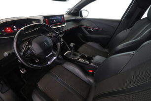 Intérieur côté conducteur 2