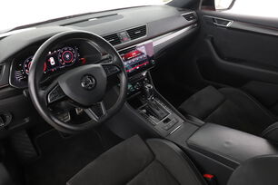 Intérieur côté conducteur 2