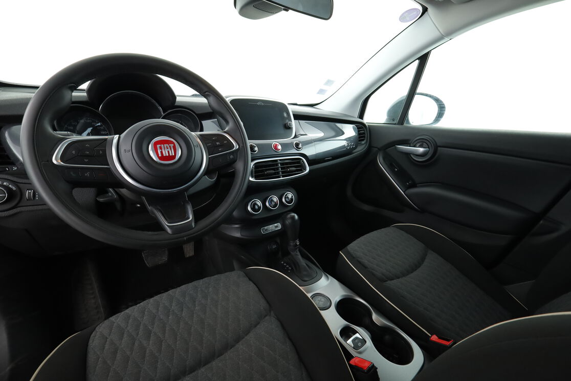 Intérieur côté conducteur 2