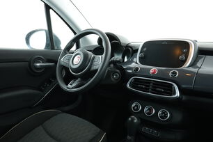 Intérieur côté conducteur depuis le siège arrière