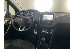 Interno lato guidatore, dal sedile posteriore