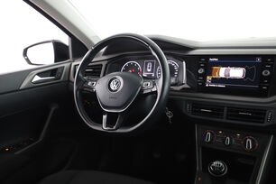 Intérieur côté conducteur depuis le siège arrière