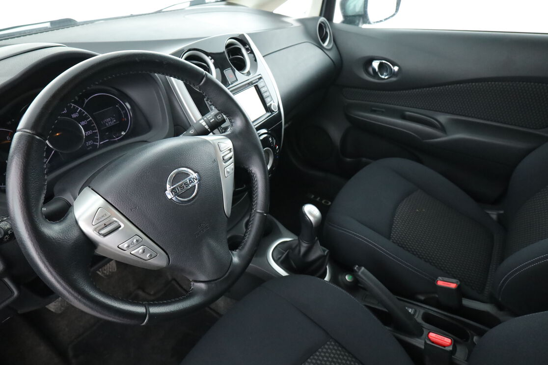 Intérieur côté conducteur 2