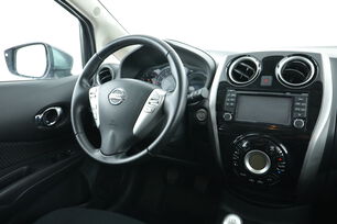 Intérieur côté conducteur depuis le siège arrière