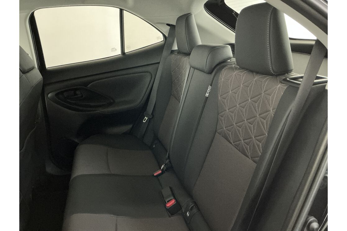 Interno sedili posteriori, dal lato guidatore