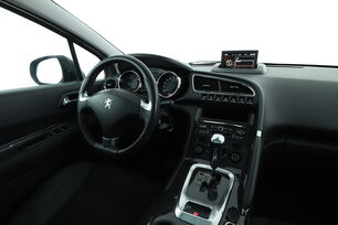 Intérieur côté conducteur depuis le siège arrière
