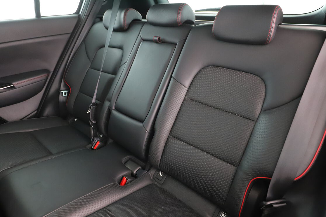 Intérieur sièges arrière depuis le côté conducteur