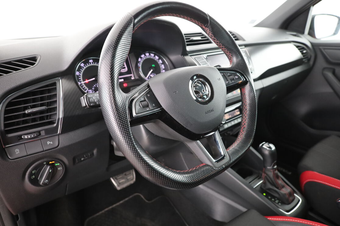 Intérieur côté conducteur 2