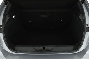 carDetails.imgAlt.interior.9