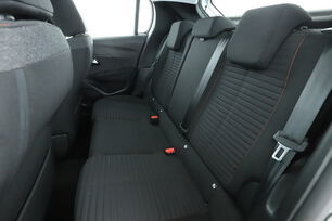 Intérieur sièges arrière depuis le côté conducteur