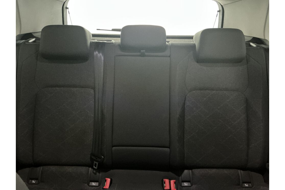 Interno sedili posteriori, dal lato guidatore