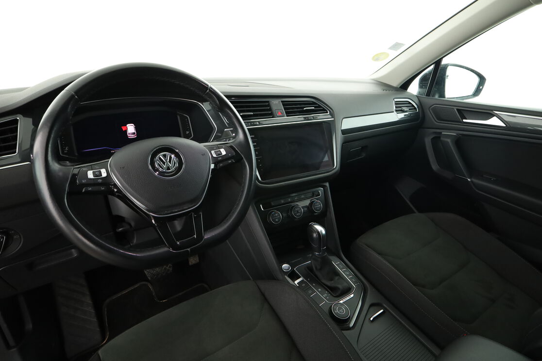 Intérieur côté conducteur 2