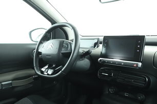 Intérieur côté conducteur depuis le siège arrière