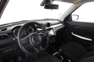 Intérieur côté conducteur 2