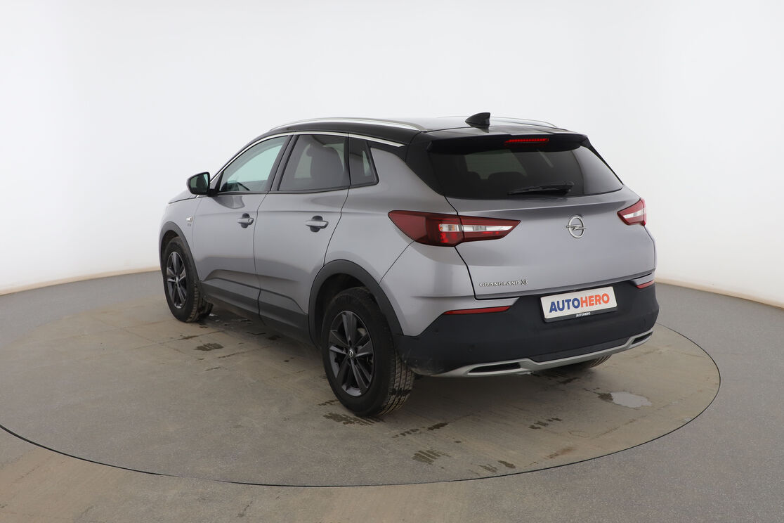 Exterior trasero izquierdo