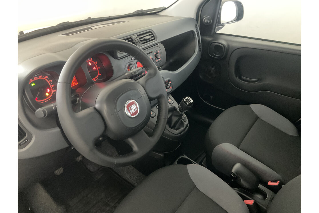 Interno lato guidatore 2