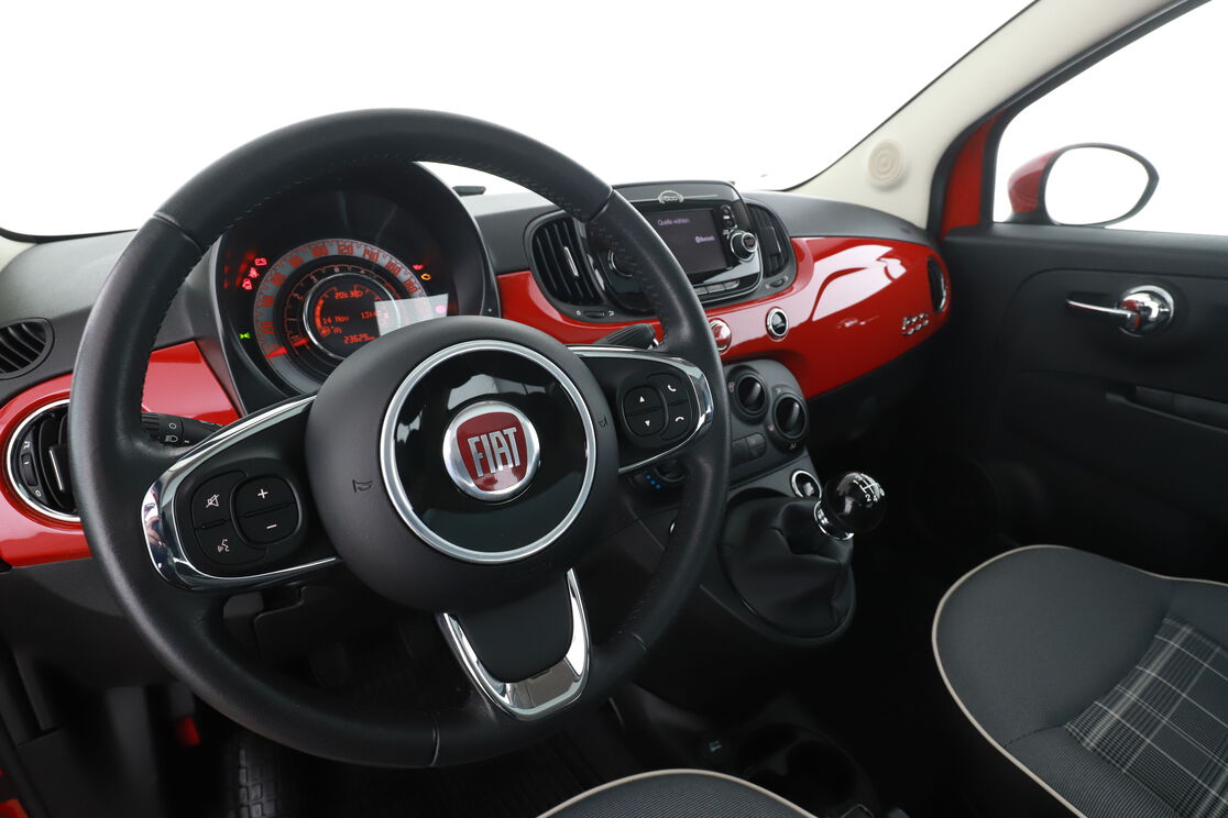 Innenraum auf der Fahrerseite 2