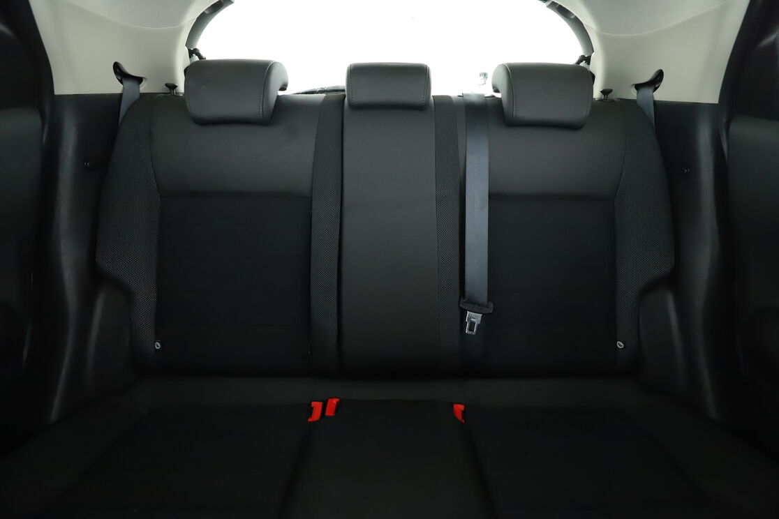 Innenraum Rücksitze Fahrerseite