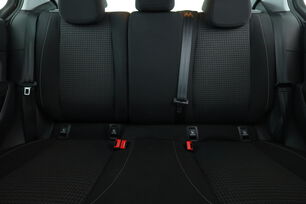 Intérieur côté conducteur depuis le siège arrière