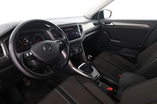 Innenraum auf der Fahrerseite 2