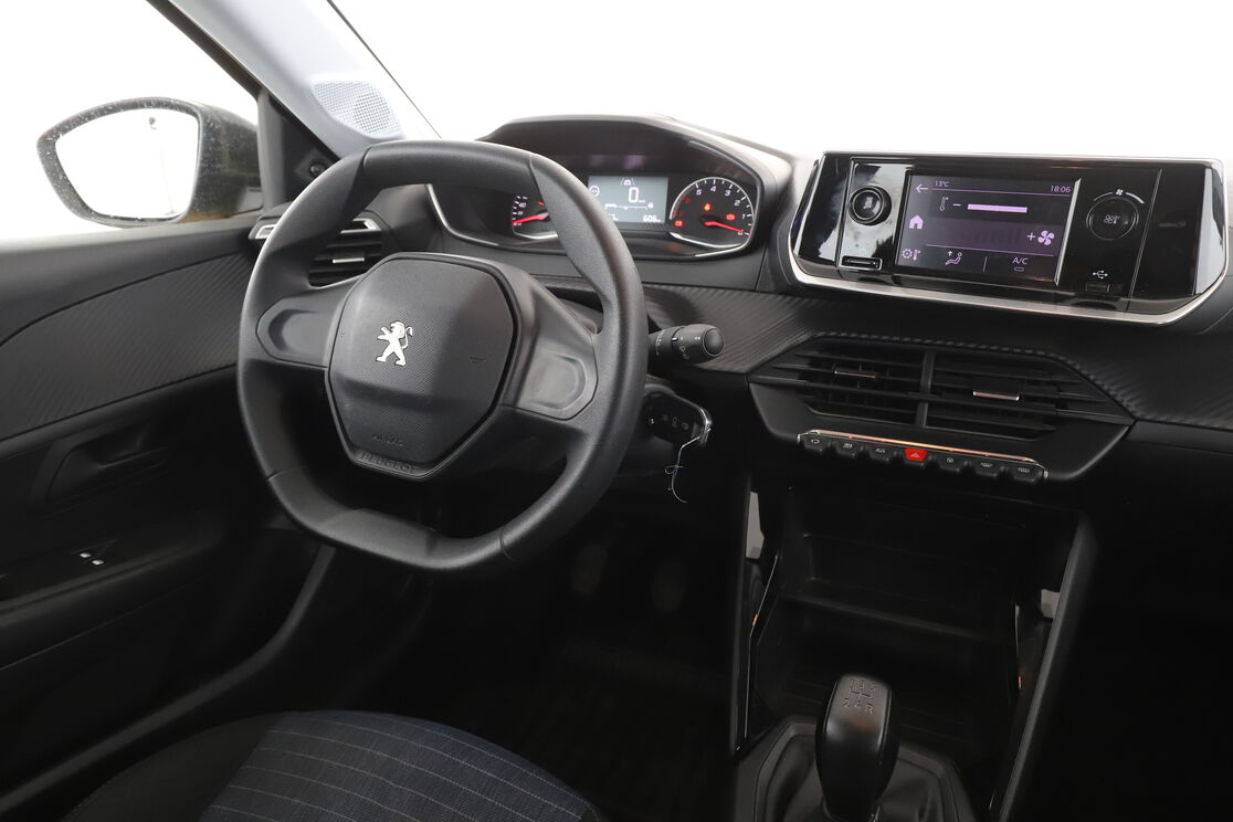 Intérieur côté conducteur depuis le siège arrière