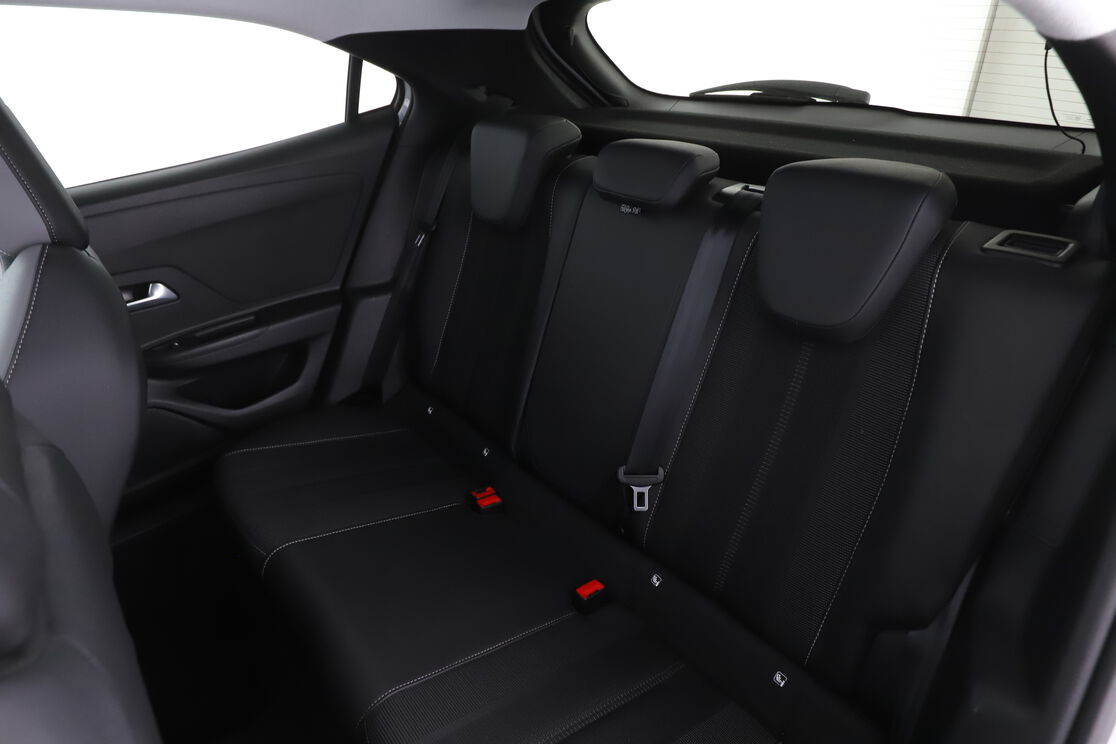 Intérieur sièges arrière depuis le côté conducteur