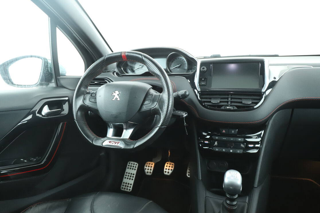 Intérieur côté conducteur depuis le siège arrière